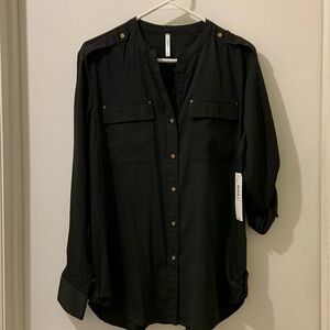 PASSPORTS BRAND WOMENS BLOUSE